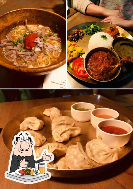 Chicken curry at Cafe Lungta