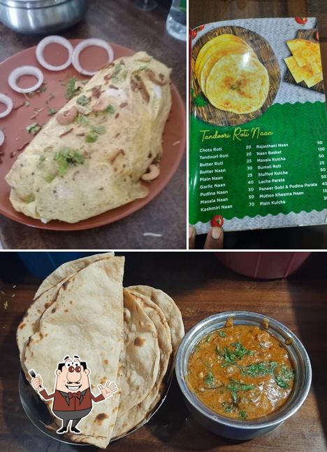 Food at Bahar biryani cafe