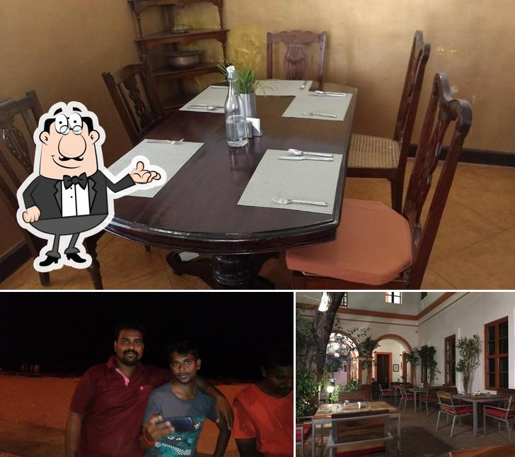 The interior of Chez Francis