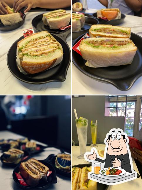 Food at Doctor's burger