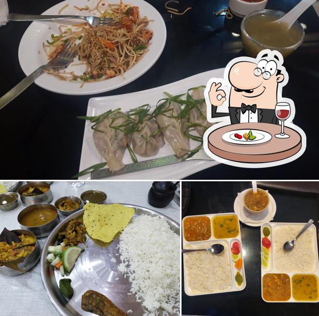 Food at Love Birdz