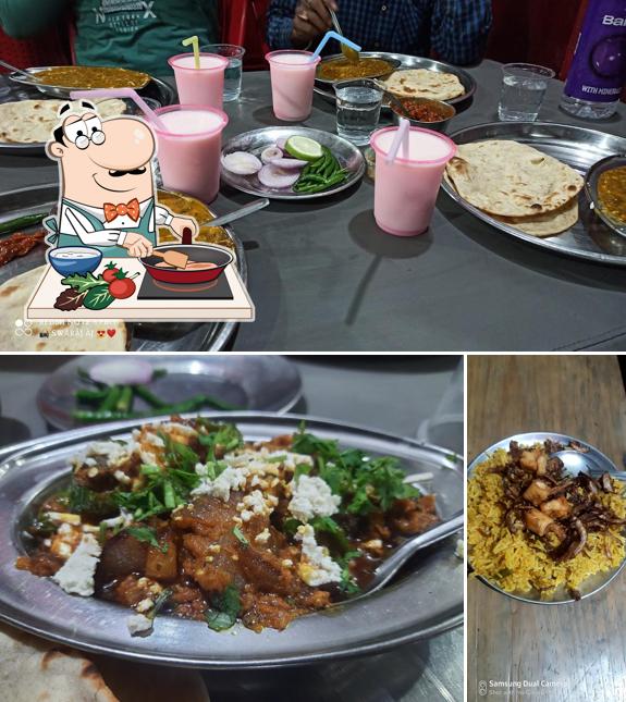 Chicken curry at New Hilara Marwari Tandoori Dhaba