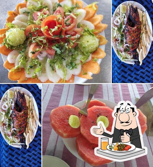 Food at Sea Creek Restaurant & Earthly Cottages
