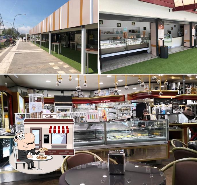 Guarda la immagine che mostra la esterno e cibo di Bar Pasticceria Gelateria D'Angelo