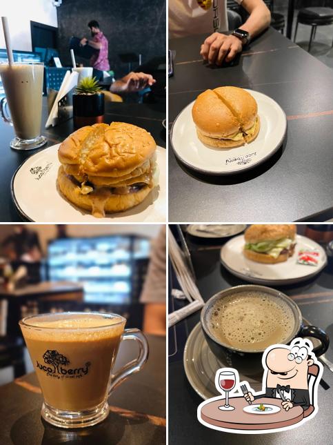 Food at Jucoberry KNGD