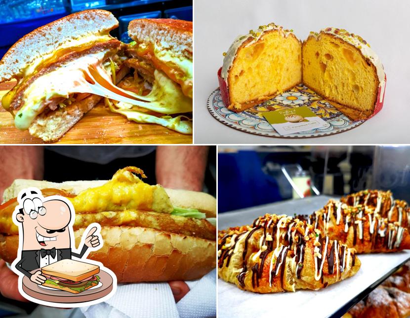 Scegli un panino a Paradise Café