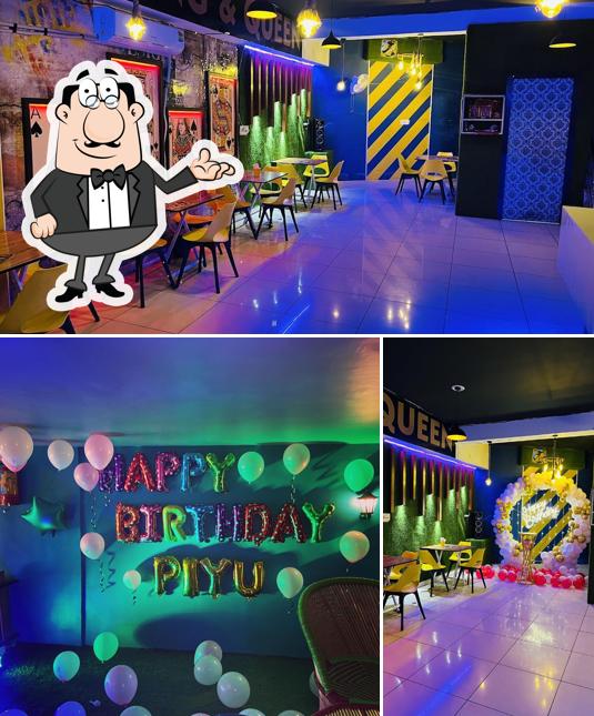 Check out how King & Queen Cafe looks inside