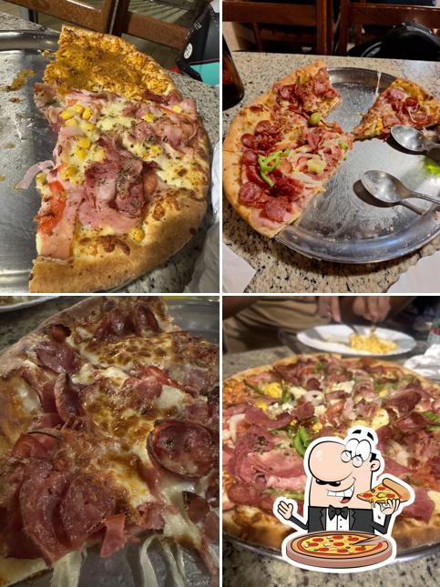 Experimente pizza no Pizzaria Bianca - Restaurante e Pizzaria - Desde 1977