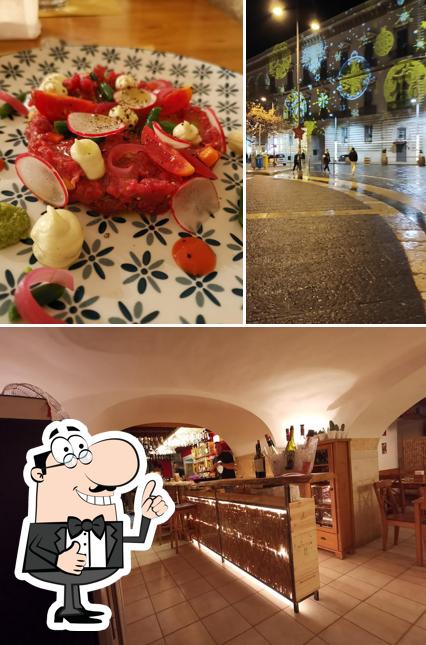 Vedi questa immagine di Enoteca Con Cucina