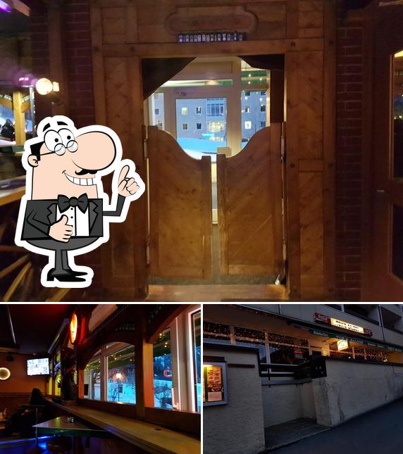 Guarda la foto di Tom's Saloon