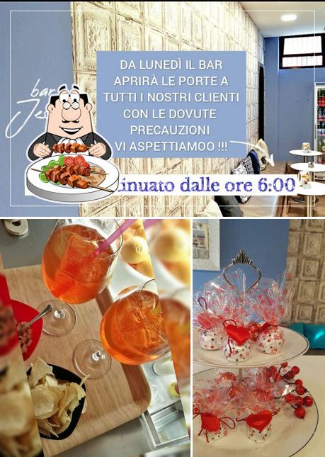 La cibo e interni del ristorante