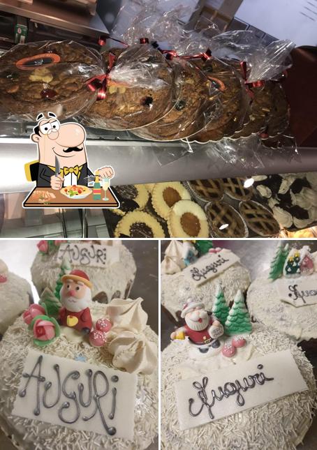 Platti al CAFFE' PASTICCERIA MORY