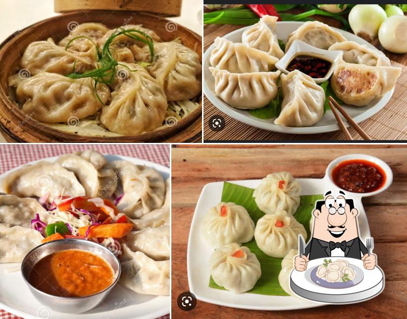 Dumplings at Mayank Raj