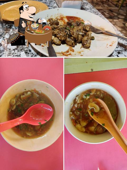 Food at Lee's Kitchen