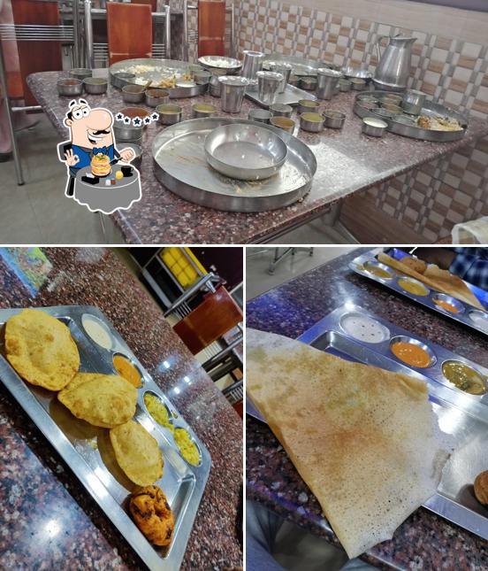 Food at Aryaz Vegetarian Restaurant