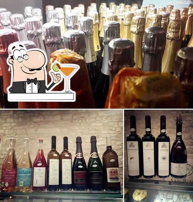 Prenditi un drink dal menu