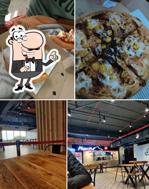 The interior of Pizza Hut Opulent Mall, Ghaziabad