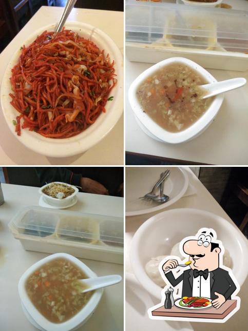 Food at Aunty's