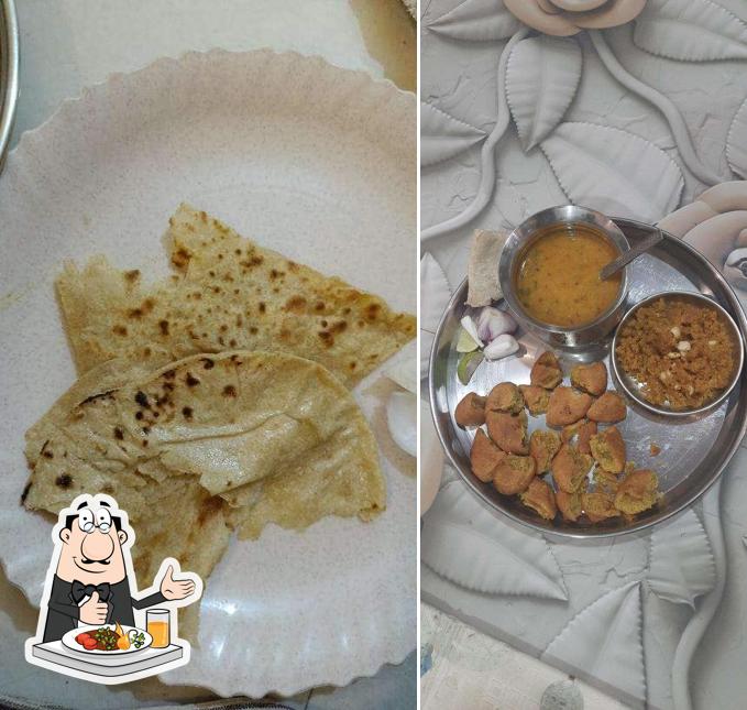 Food at Rajasthani Tadka