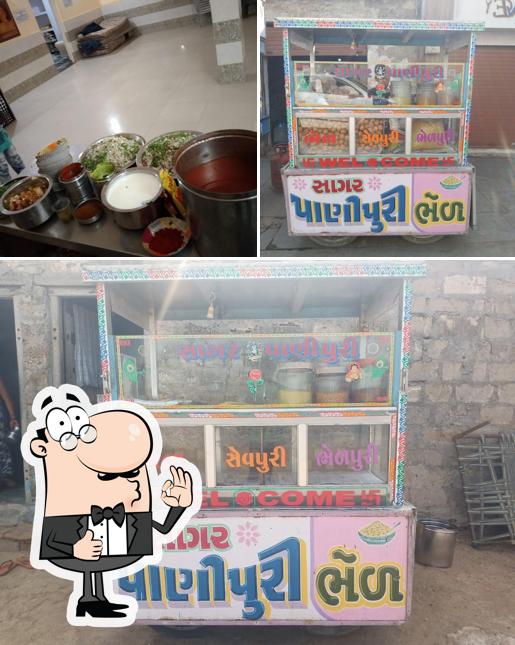 Here's a picture of Sagar Panipuri