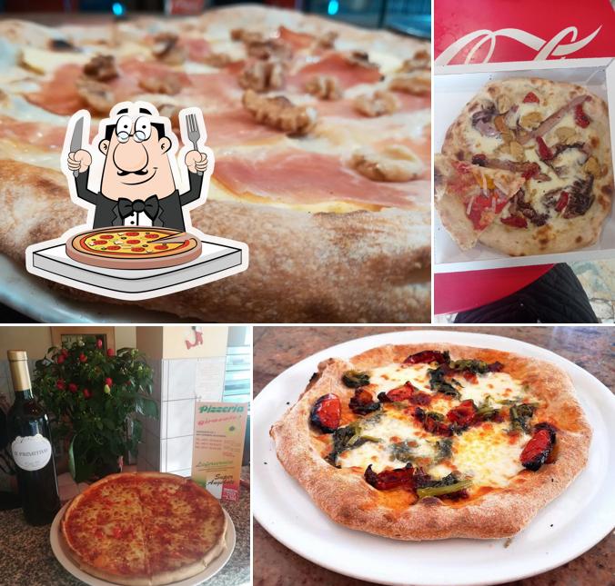 Scegli una pizza a Pizzeria Girasole