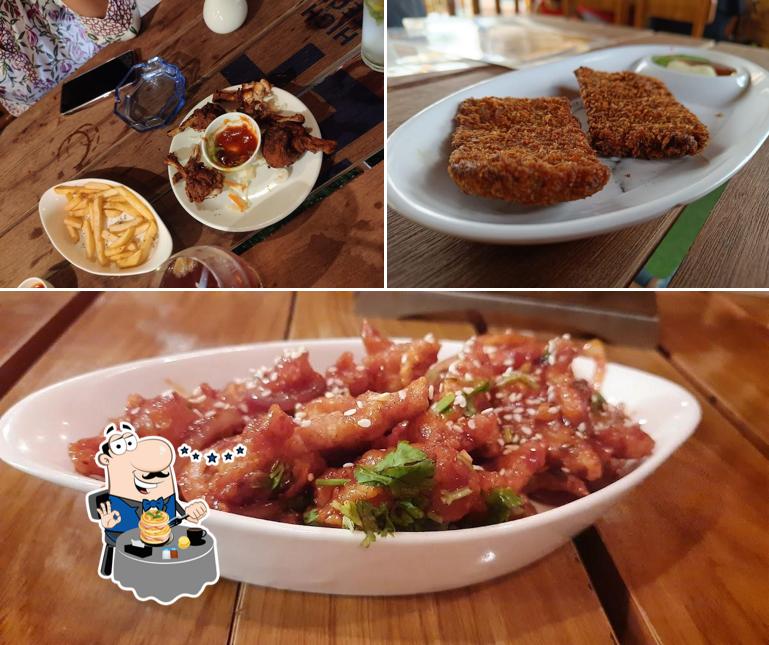 Chilli chicken at Cafe Sahajpath