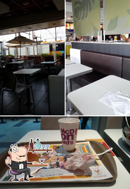 O interior do McDonald's
