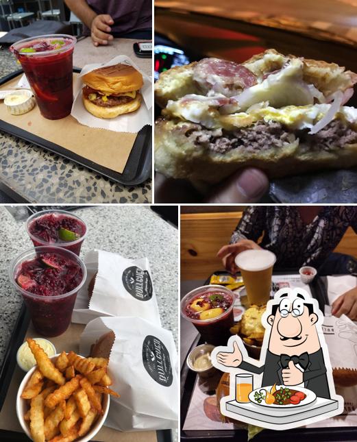 Comida em Hamburgueria Bullguer