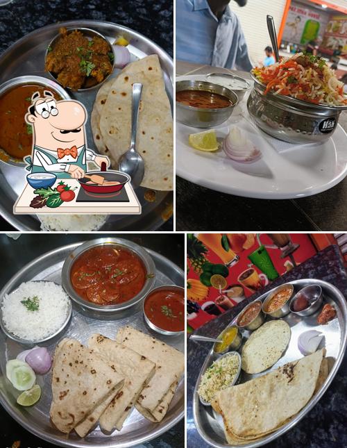 Chicken curry at Hotel Athwan & Biryani