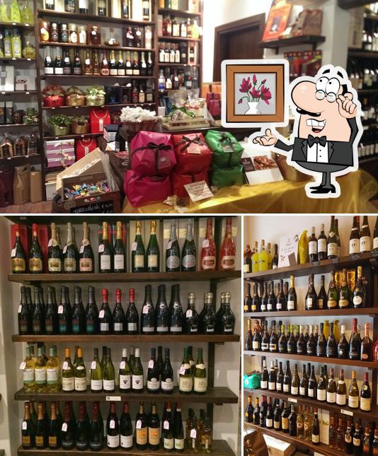 Gli interni di Enoteca Colosseo