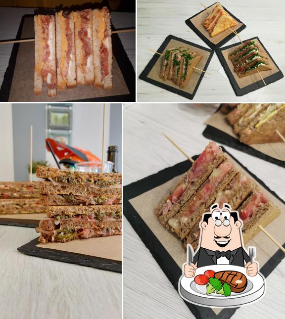 Toast & Roll