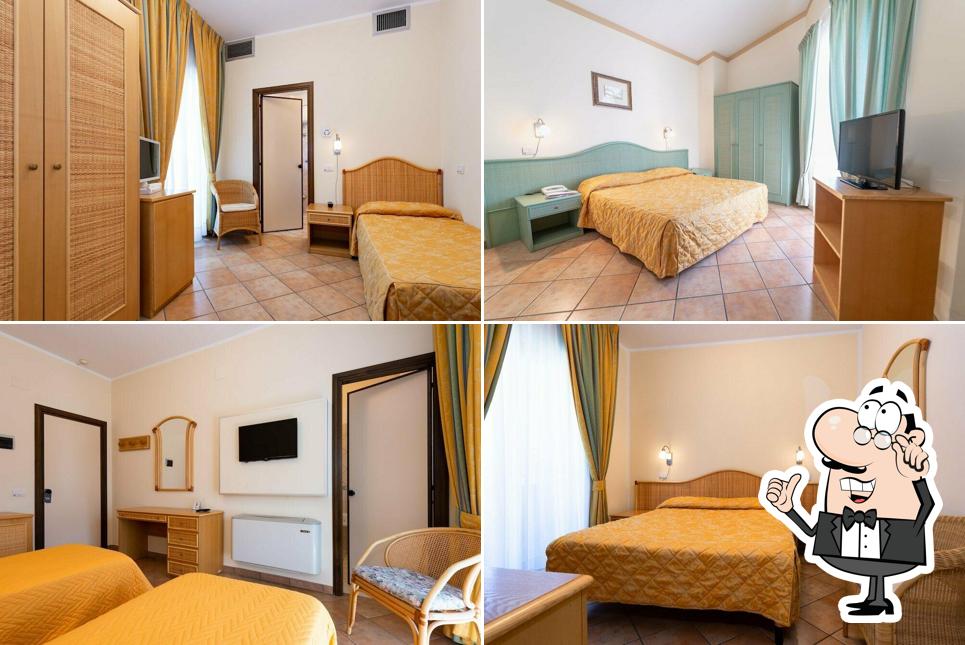 Dai un'occhiata agli interni di Il Ceppo Hotel Ristorante