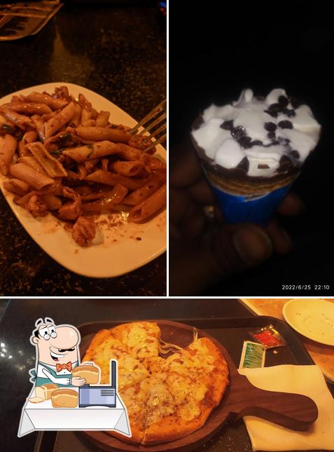 Garlic bread at KCC Family Restaurant - Gudiyattam