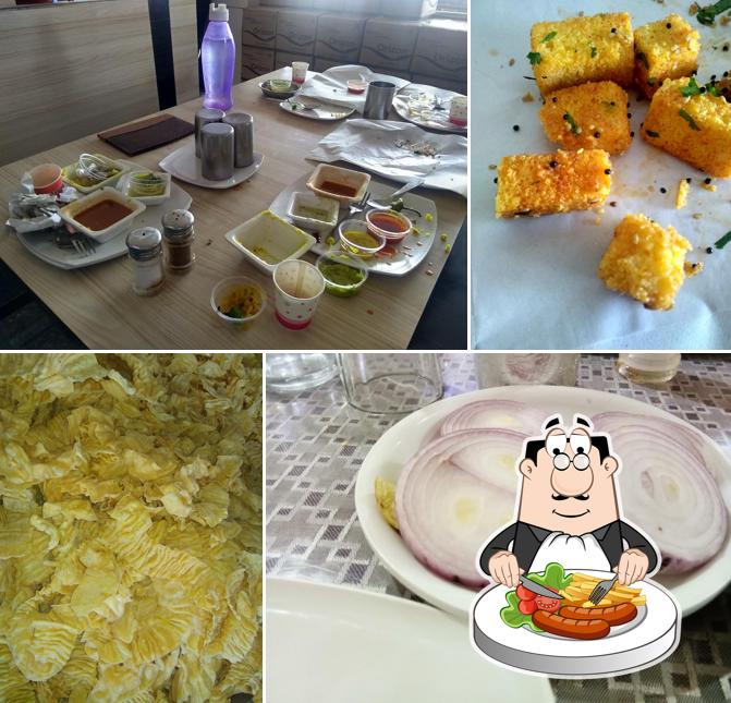 Food at Hotel Tulsi & Saurashtra Gathiya Rath