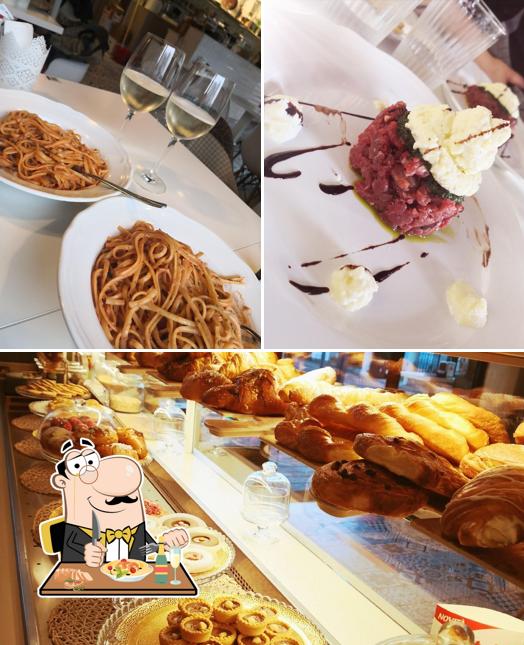 Cibo al Caffè dell'Orologio Maranello Cibo al Caffè dell'Orologio Maranello