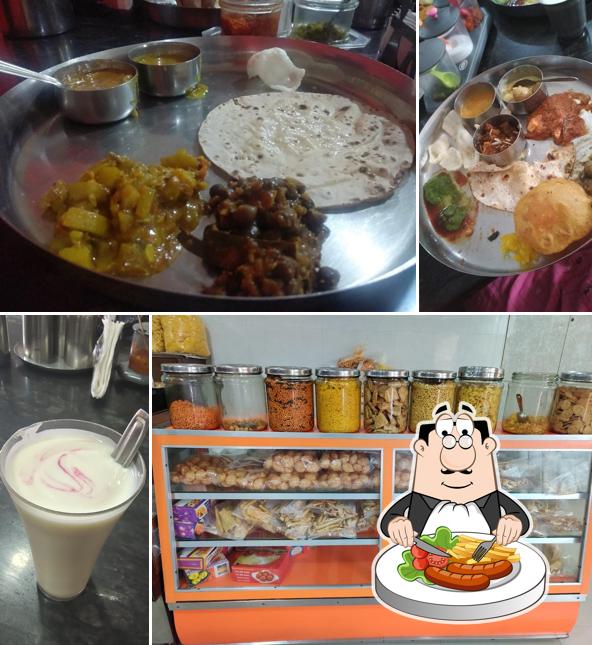 Food at Kaanchan Kitchens
