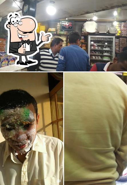 Look at this pic of Dayal House (Purani mandi)