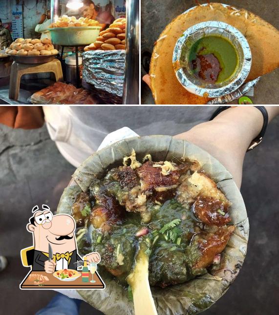 Food at Pandit ji chat bhandar