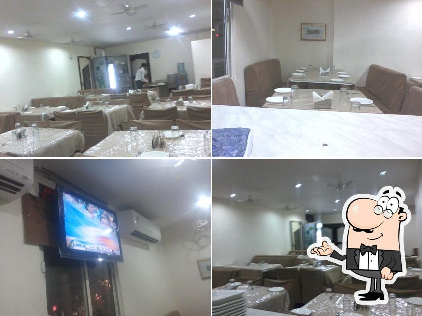 Singh's Veg Restaurant