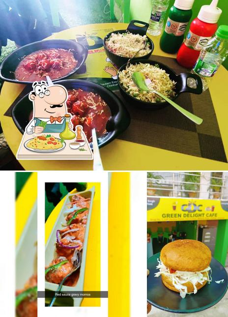 Food at Green Delight Cafe