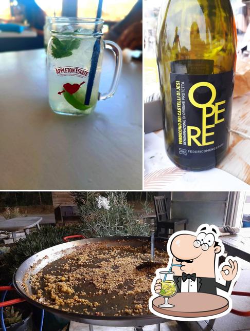 La bevanda e cibo del ristorante