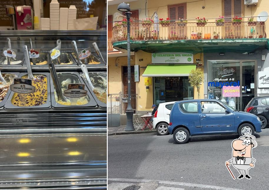 Guarda gli esterni di Gelateria DELGALLO