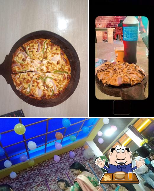 Food at Pizza Khlo Kaiserganj