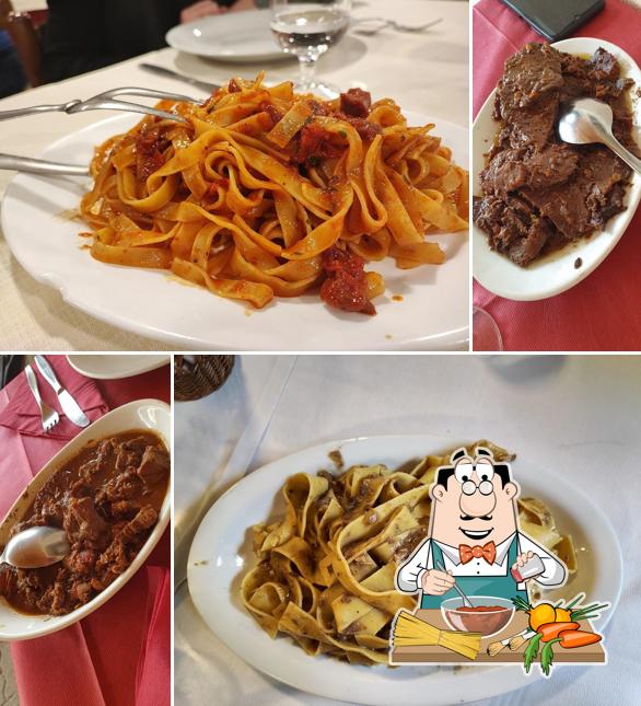 Spaghetti alla bolognese al Rifugio Brigata Lupi di Toscana Snc
