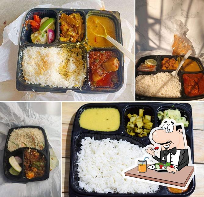 Food at FOOD TO DOOR