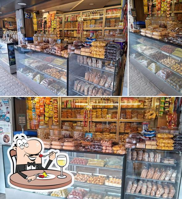 Food at Grand Bakers