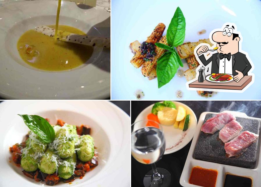 Food at On The Rocks - Crowne Plaza