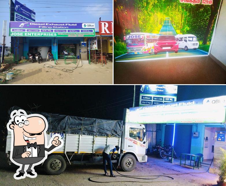 Raj Hotel