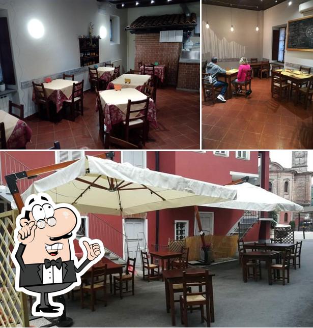 Gli interni di Pizzeria La Malcontenta