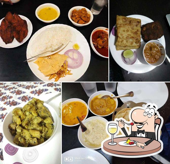 Food at Kolkata Food Plaza